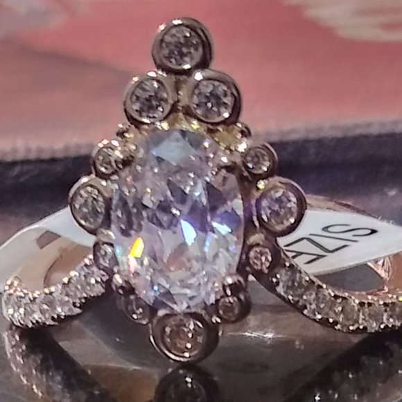 Jewelry - RING